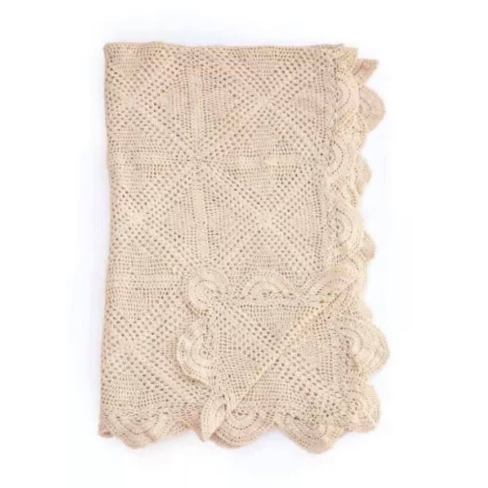 Well Dressed Wolf Wildling Cream Crochet Blanket NEW